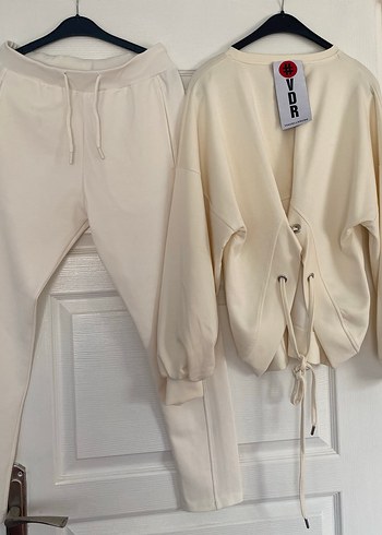 Kadın Beyaz Pamuklu Bol Kesim Eşofman takımı - Görsel 2