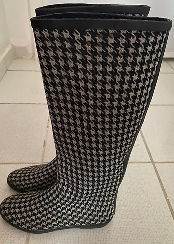 Kadın Gri Desenli Dizüstü Lastik Çizme - Görsel 3