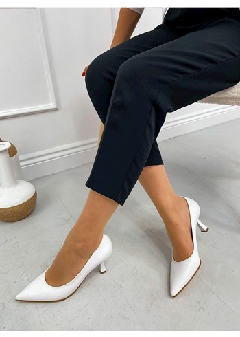 Diger Beyaz Stiletto Topuklu Kadın Ayakkabı