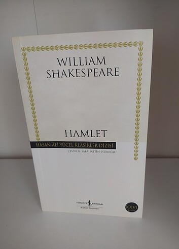 William Shakespeare : HAMLET