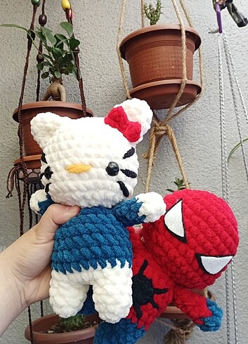 Beden Mini Spiderman ve Hello Kitty