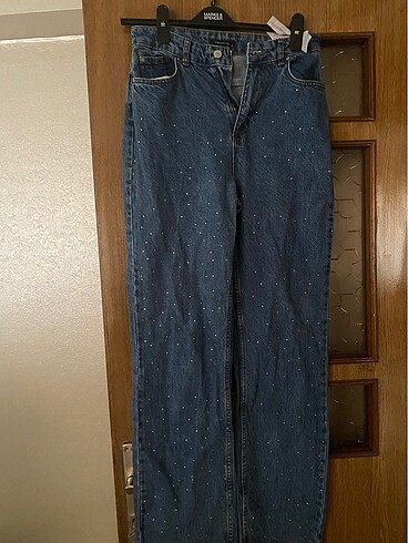 Trendyolmilla Taşlı Jean
