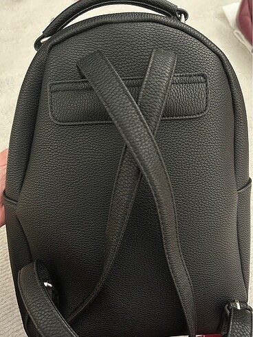  Beden Stradivarius sırt çantası