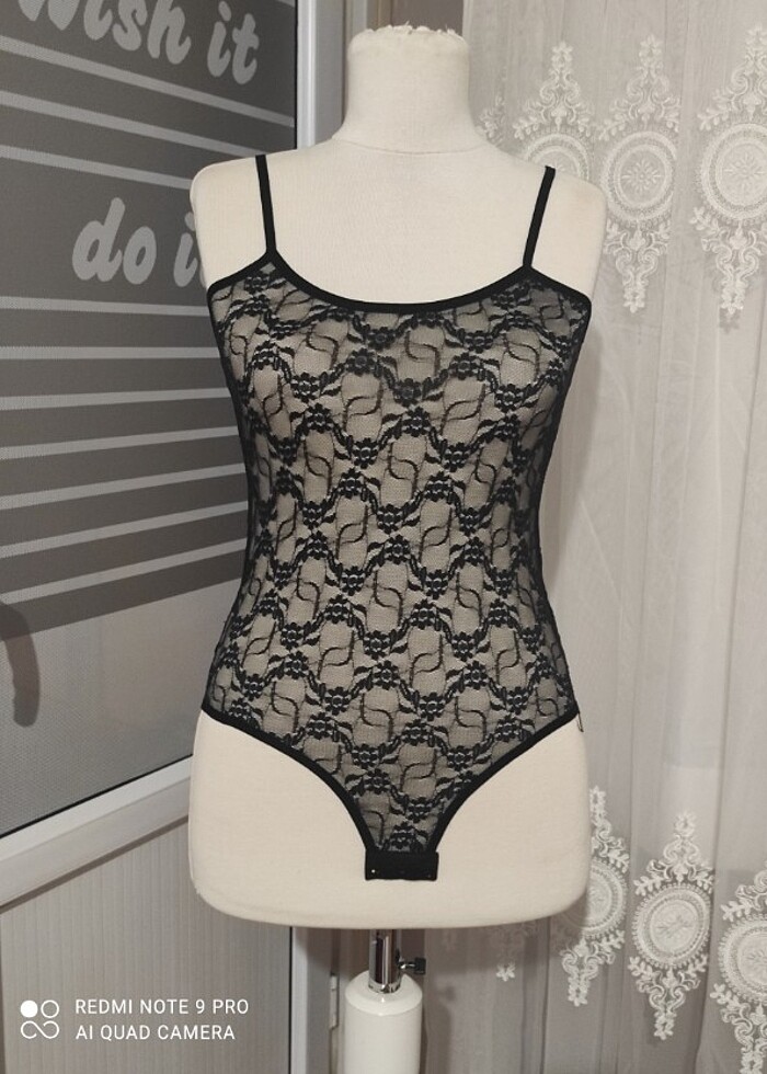 İp askılı çıtçıtlı dantel atlet  - Görsel 3