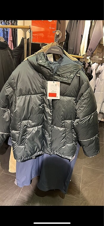 Pull and Bear Pull and bear gri şişme mont