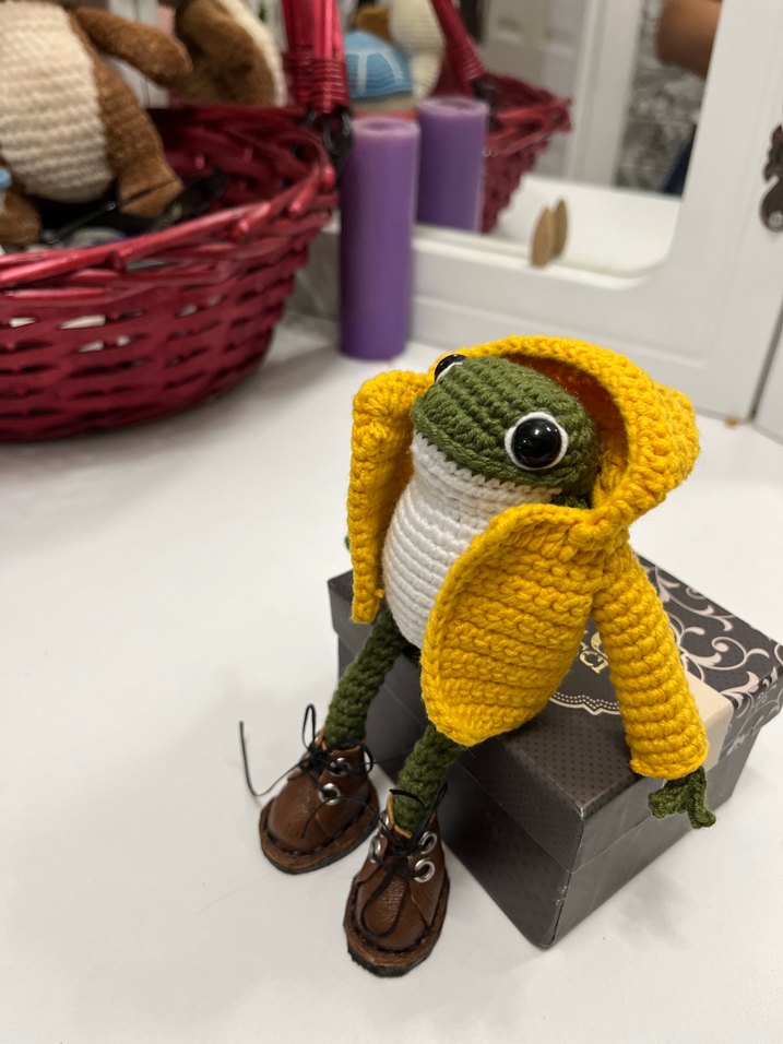 Renkli Sarı Kapüşonlu Örgü Kurbağa Peluş Oyuncak - Görsel 5