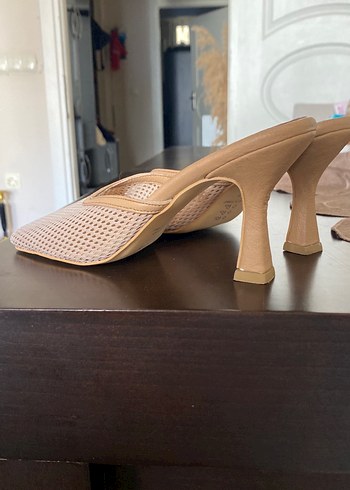 37 Beden ten rengi Renk Bej Minimalist Stiletto Topuklu Kadın Terlik