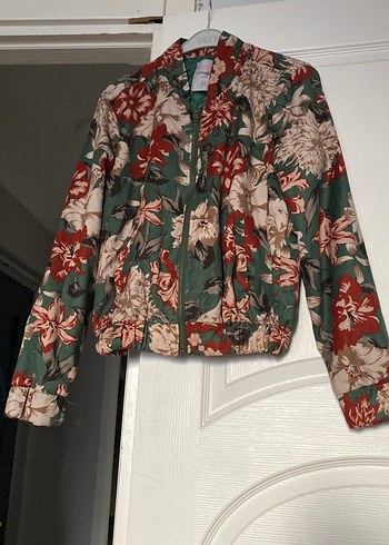 Çiçek Desenli Kadın Midi Ceket - Görsel 3