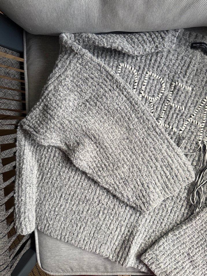 Nakışlı Gri Örgü Kadın Kazak - Görsel 3