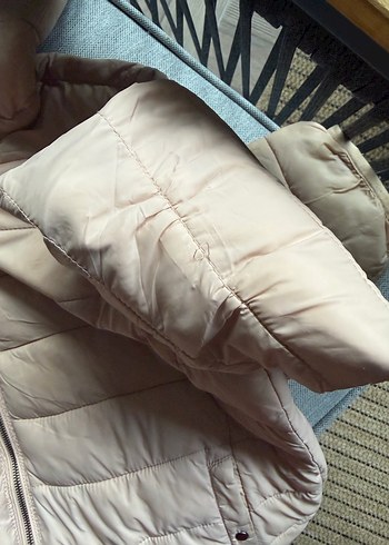 Kapüşonlu Kışlık Mont - Görsel 4