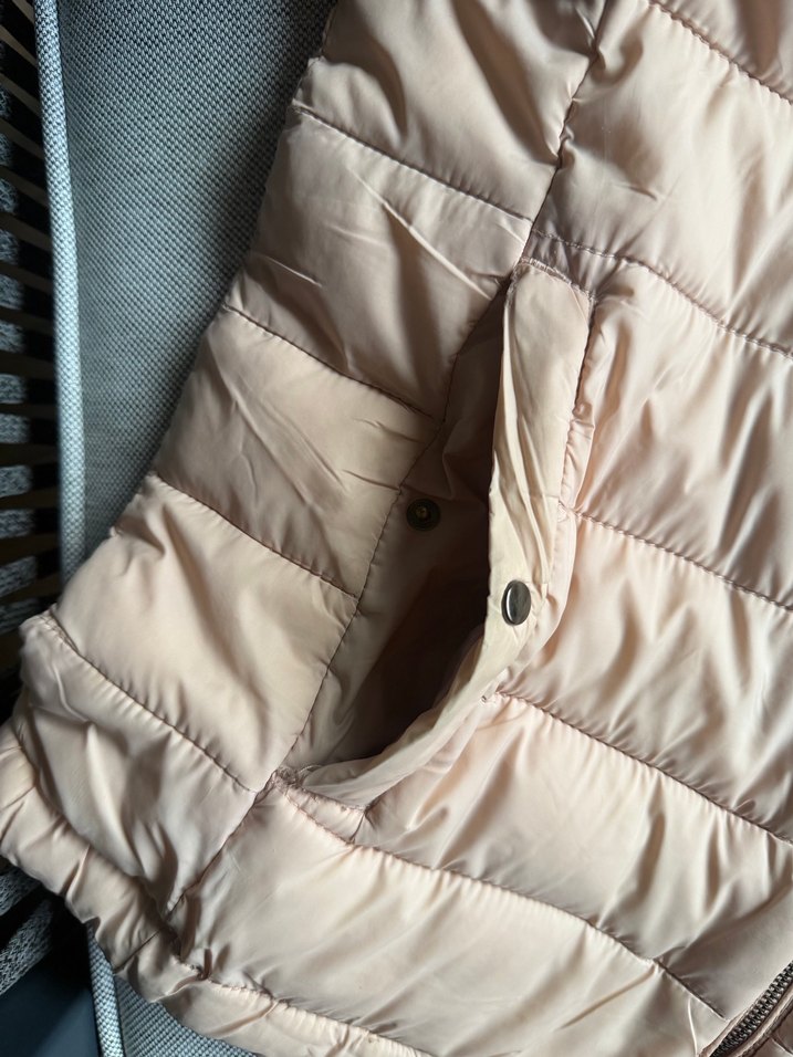 Kapüşonlu Kışlık Mont - Görsel 2