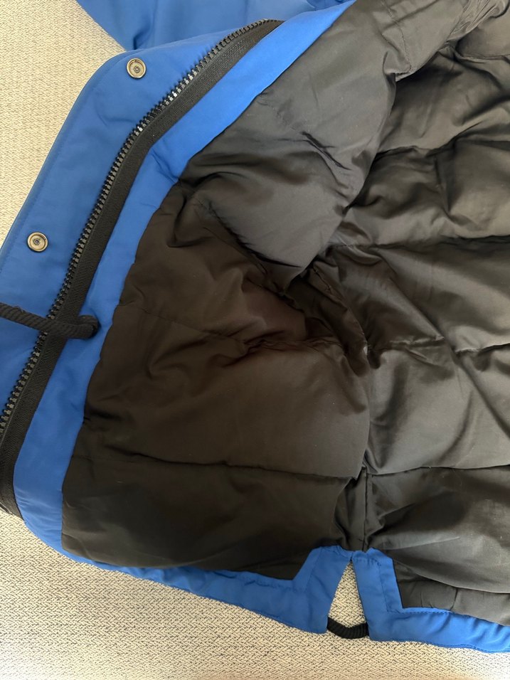 Düğmeli fermuarlı Mavi Kapüşonlu Kadın mont - Görsel 4