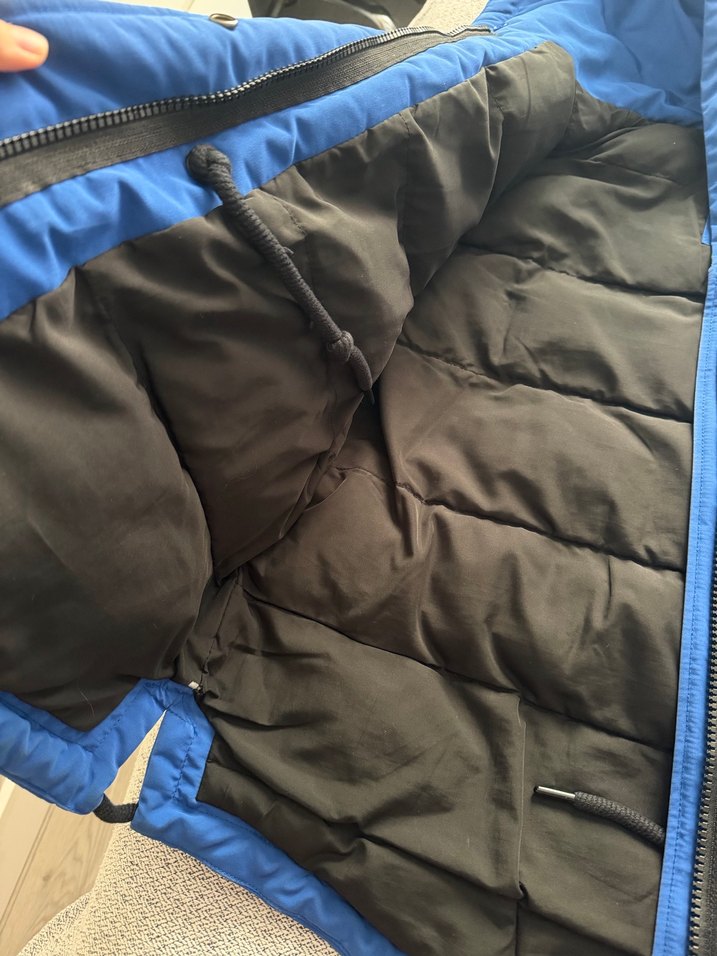 Düğmeli fermuarlı Mavi Kapüşonlu Kadın mont - Görsel 5