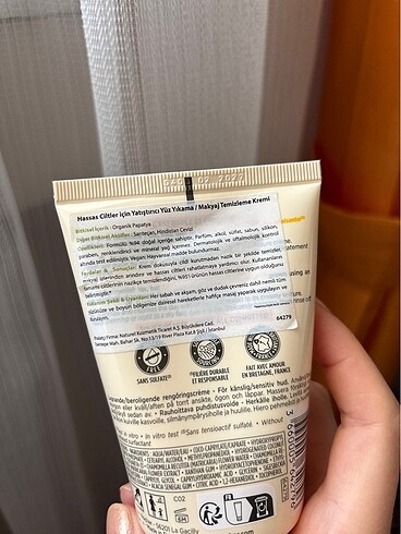 Yves Rocher Makyaj temizleme kremi