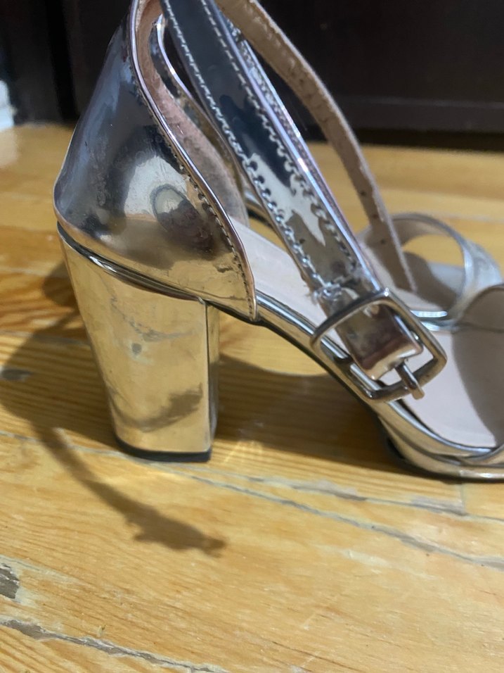 Gri Metal Tokalı İnce Topuklu Kadın Ayakkabı - Görsel 3