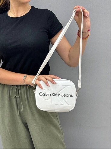 Diğer Calvin Klein