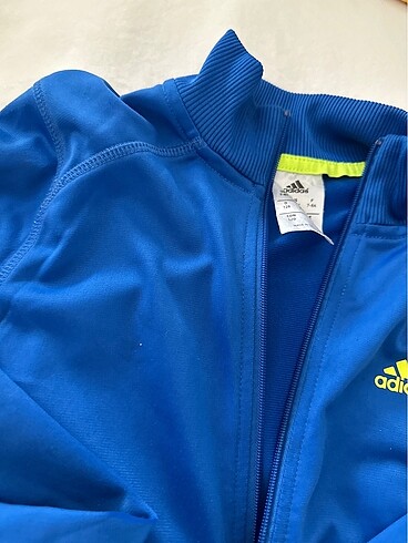 7 Yaş Beden Orjinal adidas hırka