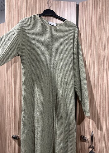 Gri Boğazlı Uzun Triko Elbise - Görsel 3