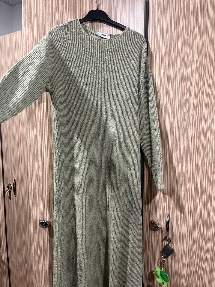 Gri Boğazlı Uzun Triko Elbise - Görsel 2