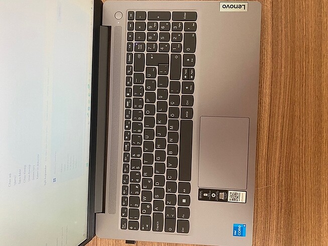 Beden Renk Lenovo ideapad slim 3 sıfır tadında