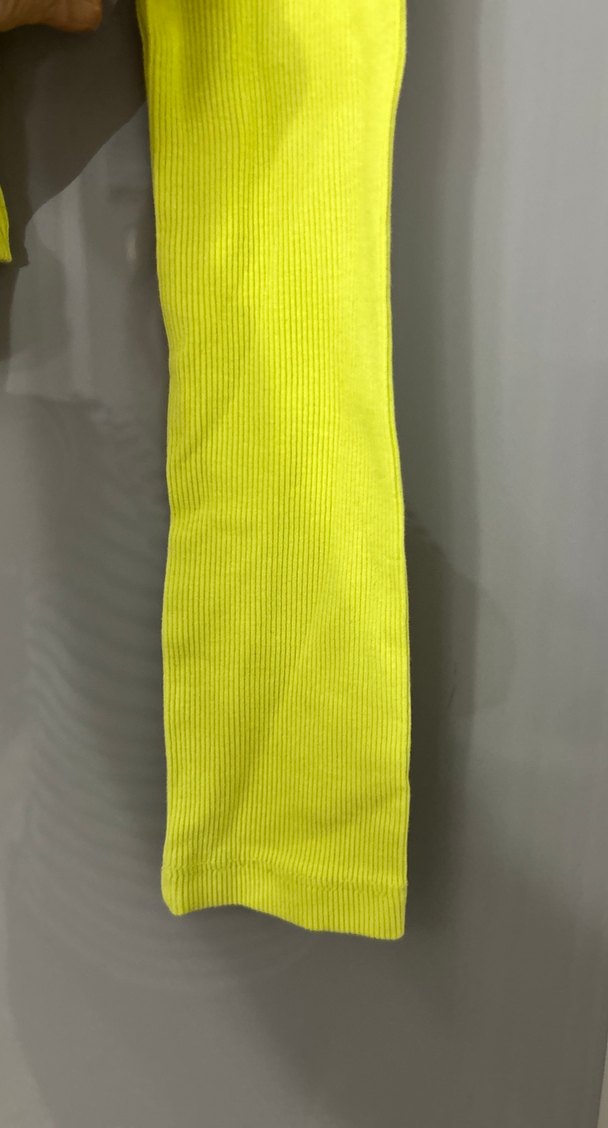 Sarı V Yaka Uzun Kollu Mini Kadın Bluz - Görsel 4