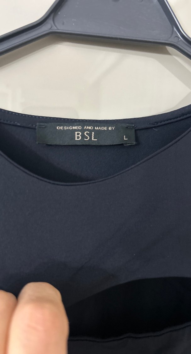 Siyah Uzun Kollu Minimalist Bluz - Görsel 3