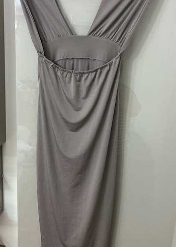 V Yaka Gri Uzun Drapeli Elbise - Görsel 8
