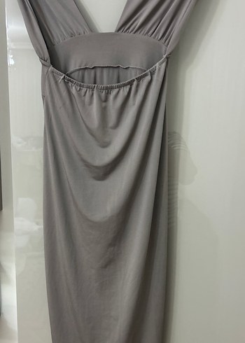 V Yaka Gri Uzun Drapeli Elbise - Görsel 7