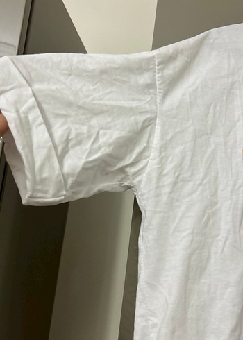 Beyaz Baskılı Kadın Tişört - Görsel 4