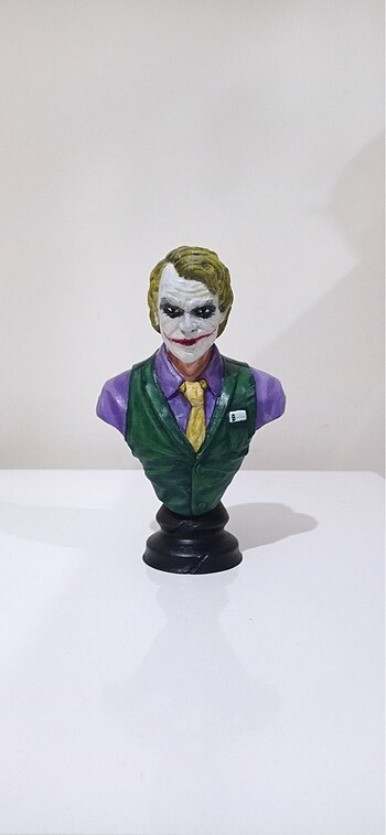 Joker büstü