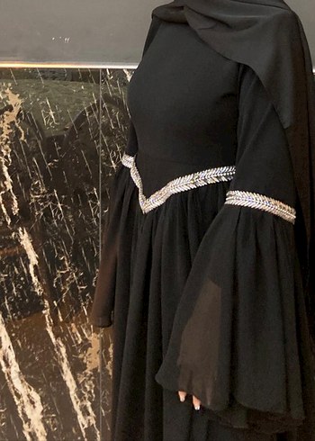 Siyah taşlı salaş abiye
