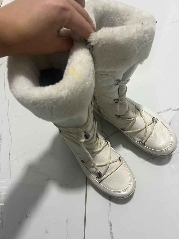 Beyaz Tüylü Kadın Dolgu Topuk Bot -Kar botu - Görsel 4