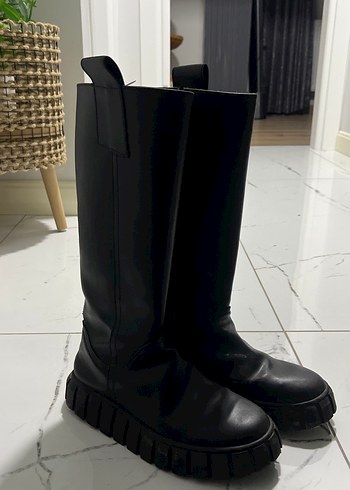 Kadın Siyah Deri Dizüstü Platform Botlar - Görsel 2