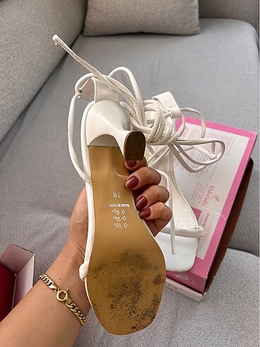 Beyaz topuklu ayakkabı - Görsel 5