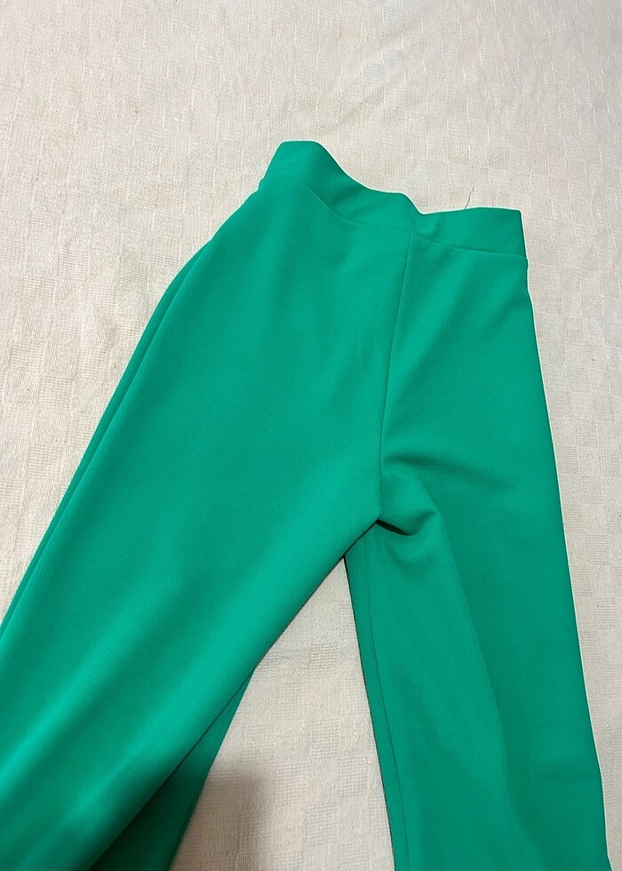 Yeşil pantolon - Görsel 3