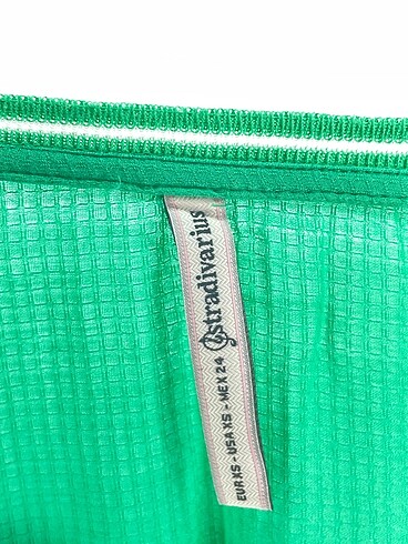 xs Beden yeşil Renk Stradivarius Bluz %70 İndirimli.
