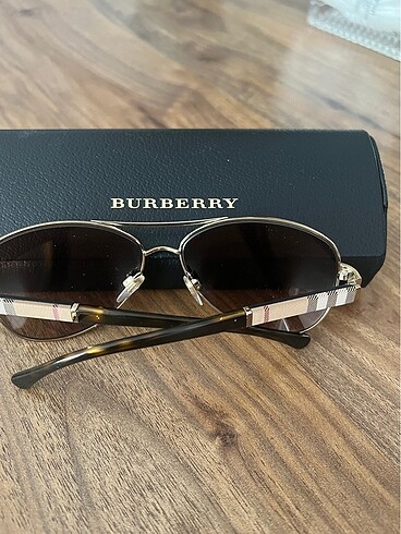 Burberry Güneş gözlüğü burberry