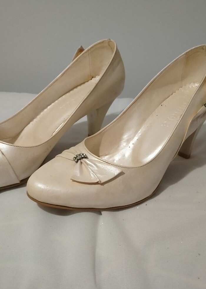 Krem kısa topuklu ayakkabı - Görsel 2