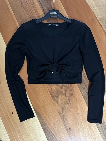 Zara crop bluz