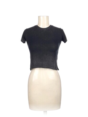 PreLoved T-shirt %70 İndirimli.
