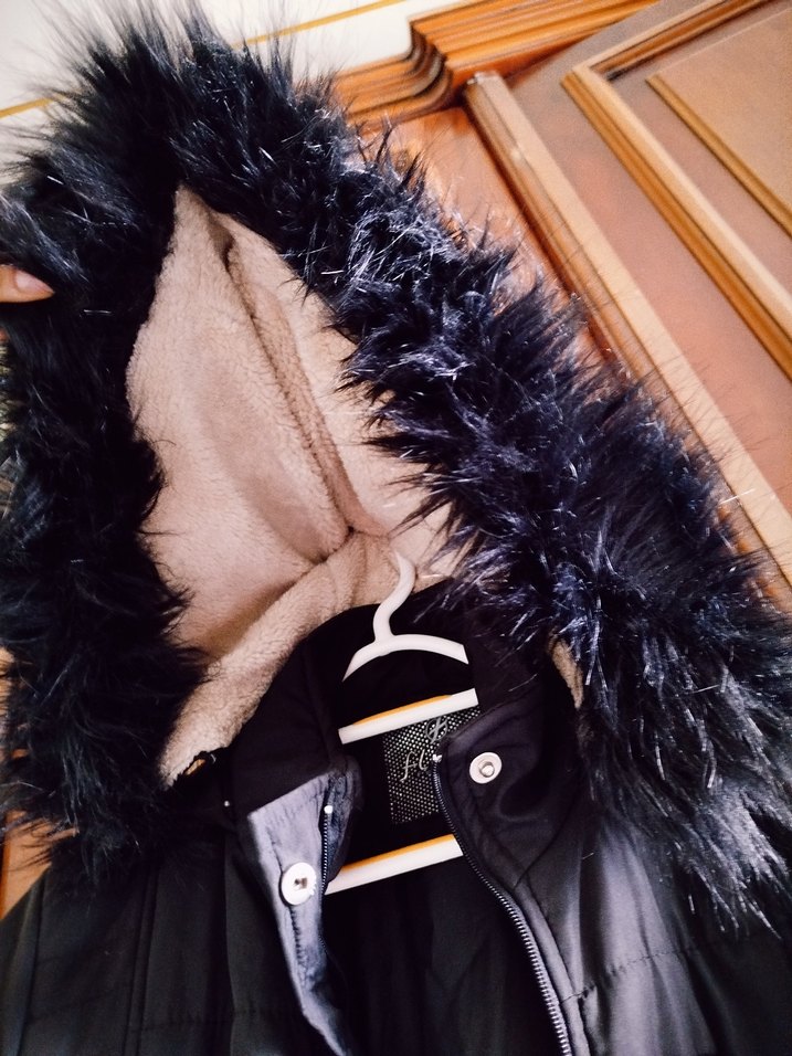 Kadın Siyah Midi Kaban, Fermuarlı ve Cepli - Görsel 2