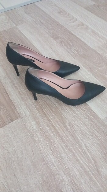 Siyah klasik stiletto