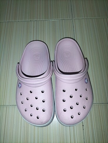 crocs terlik
