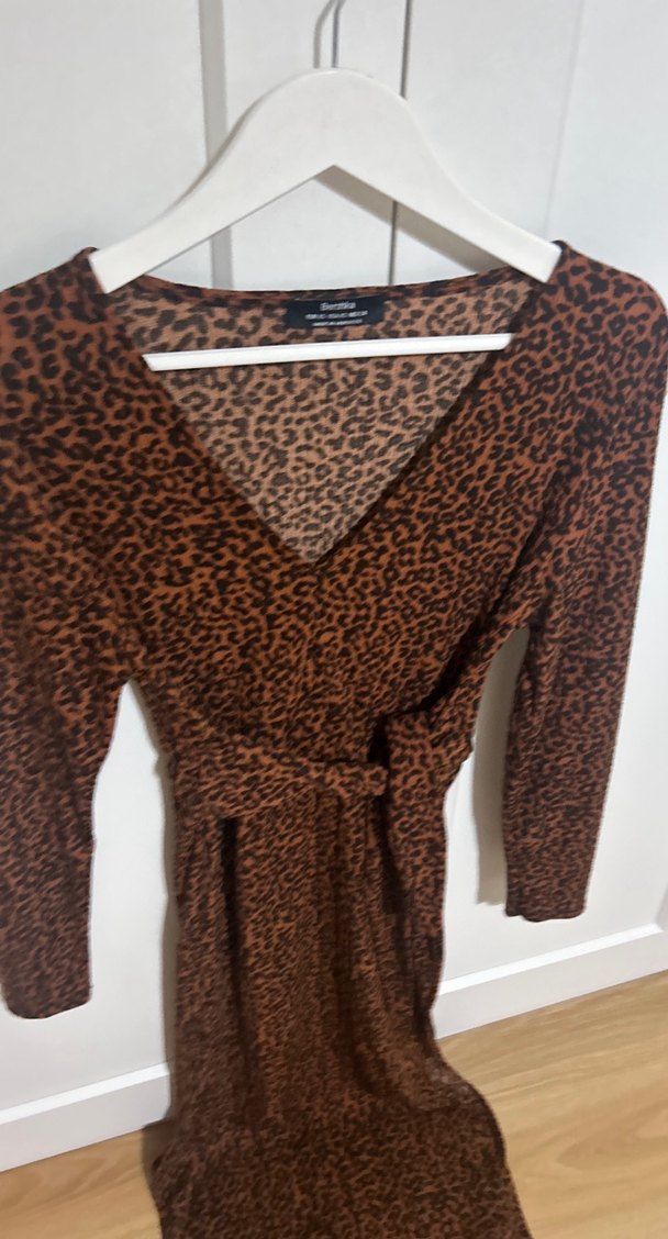 Kahverengi V Yaka Kemerli Midi Elbise - Görsel 2