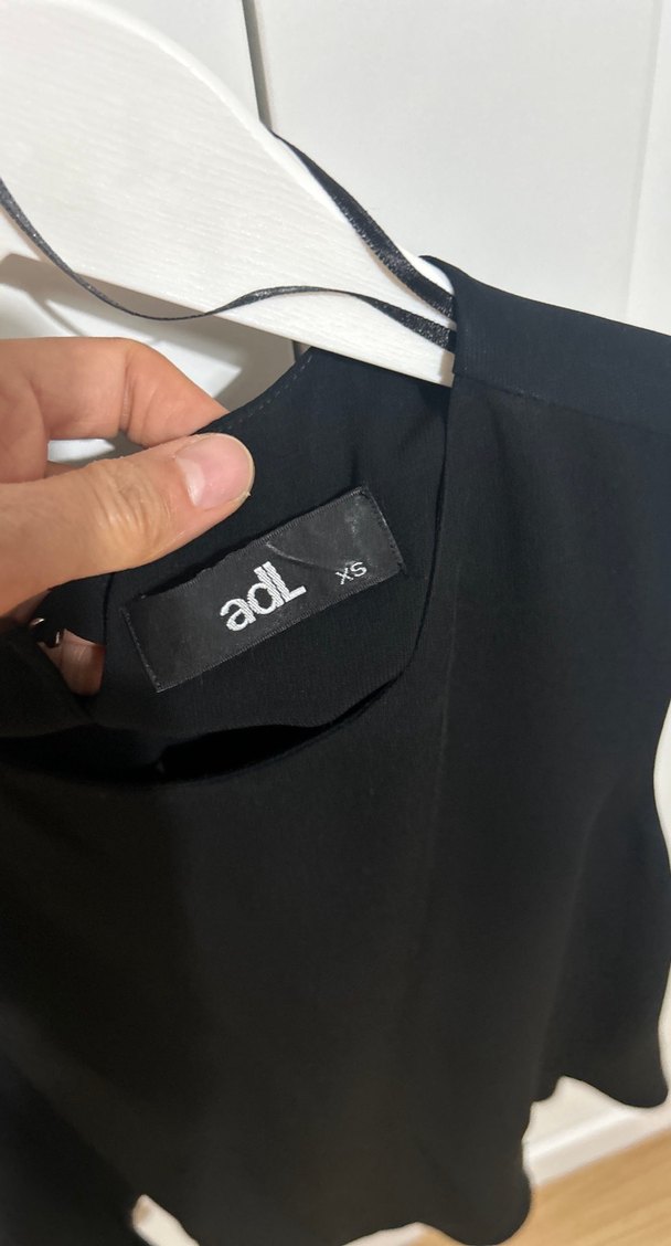 Siyah Kadın Kolsuz Midi Atlet - Görsel 2