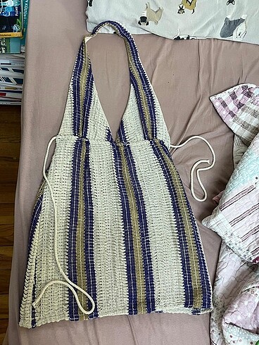 xs Beden beyaz Renk Pull & bear sırtı açık elbise