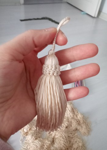 Bej Püsküllü - Görsel 2