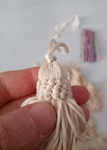 Bej Püsküllü - Görsel 3