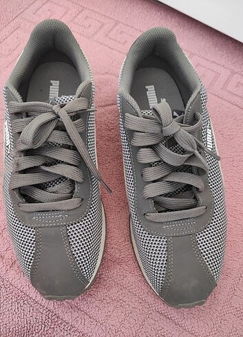 40 Beden Puma unisex spor ayakkabı 