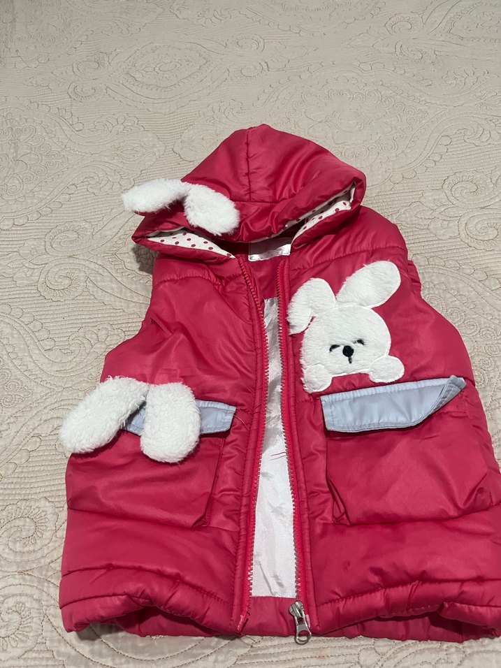 Kız Çocuk Kapüşonlu Pembe Nakışlı Yelek - Görsel 3